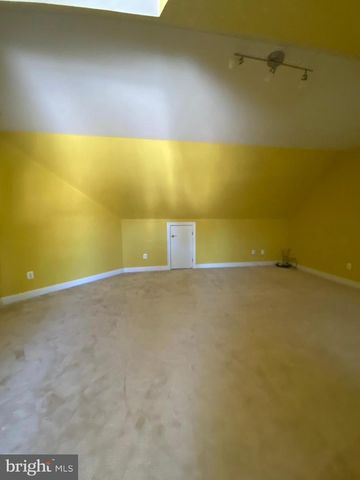 1101 SEA VIEW AVE, Woodbridge, VA 22191