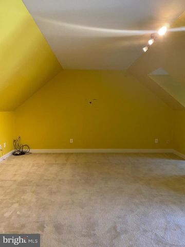 1101 SEA VIEW AVE, Woodbridge, VA 22191