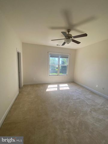 1101 SEA VIEW AVE, Woodbridge, VA 22191