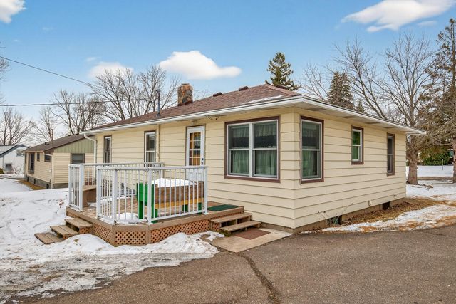 515 County Road B E, Maplewood, MN 55117