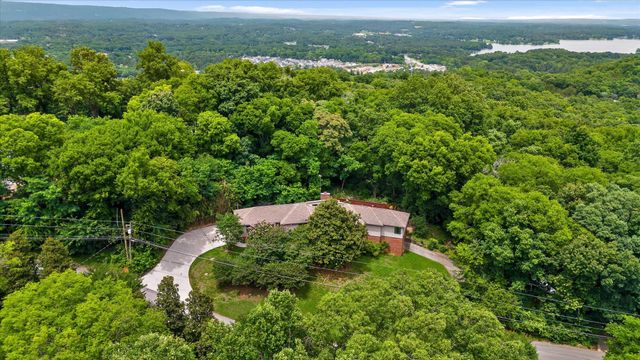 1609 Rock Bluff Road, Hixson, TN 37343