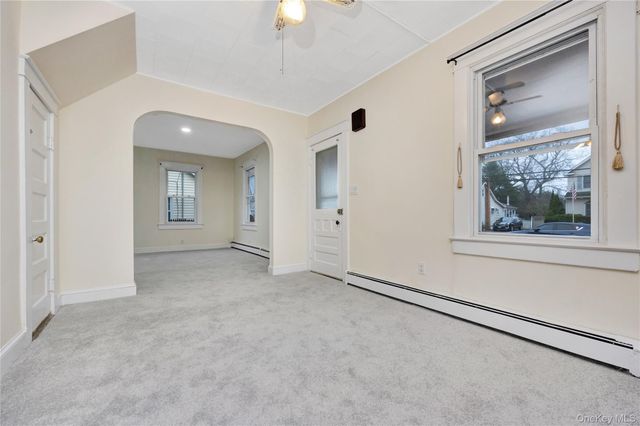 35 Andrew Avenue, Islip Terrace, NY 11752