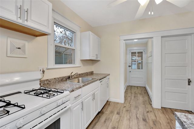 35 Andrew Avenue, Islip Terrace, NY 11752