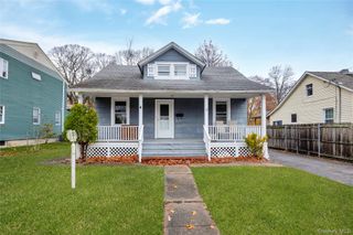 35 Andrew Avenue, Islip Terrace, NY 11752