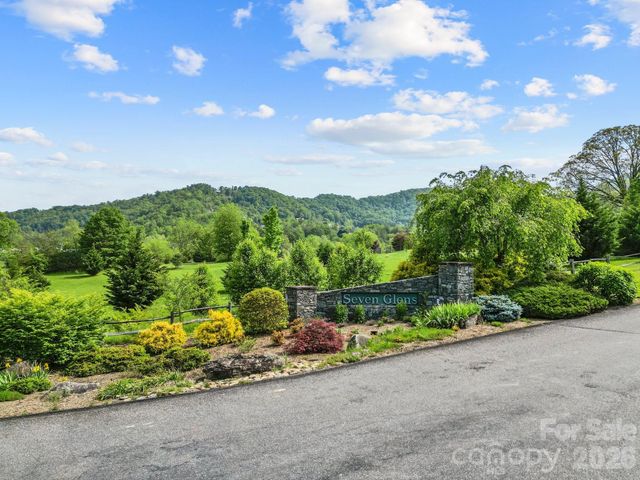 138 Whitfield Lane, Weaverville, NC 28787