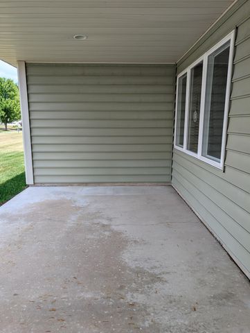 6298 Grosbeak Court, Hobart, IN 46342