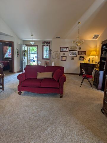 6298 Grosbeak Court, Hobart, IN 46342