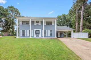 3340 FOXBRIAR DR, Memphis, TN 38115