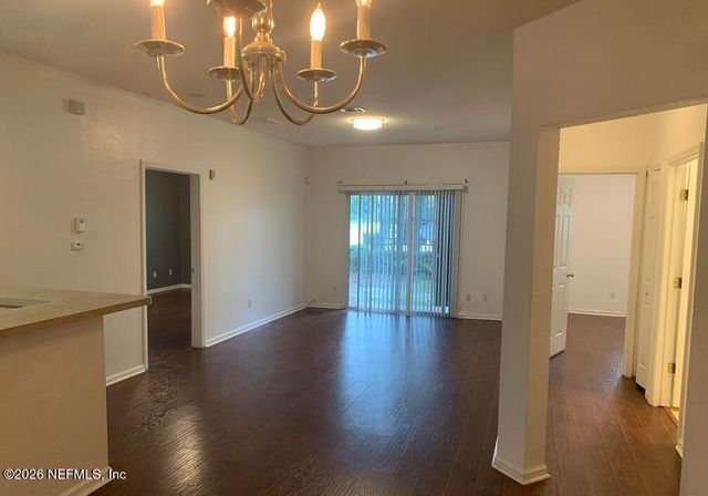 3631 KIRKPATRICK Circle 6, Jacksonville, FL 32210