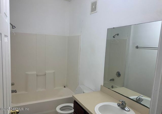 3631 KIRKPATRICK Circle 6, Jacksonville, FL 32210