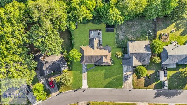40 Whippoorwill Lane East, Richmond Hill, GA 31324