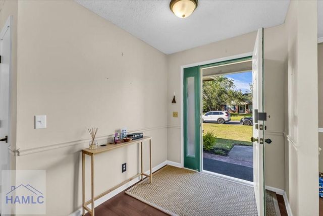 40 Whippoorwill Lane East, Richmond Hill, GA 31324