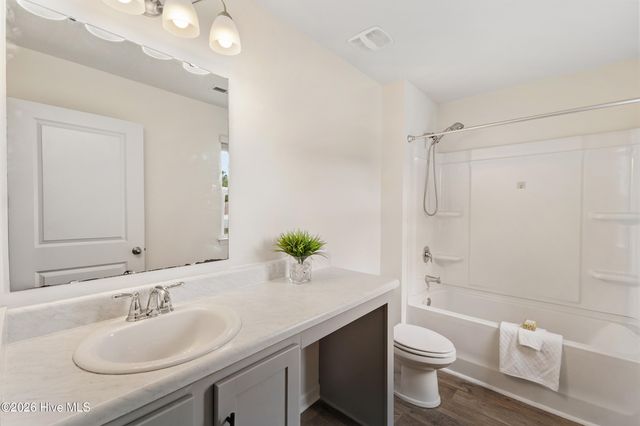 624 Avington Lane NE, Leland, NC 28451