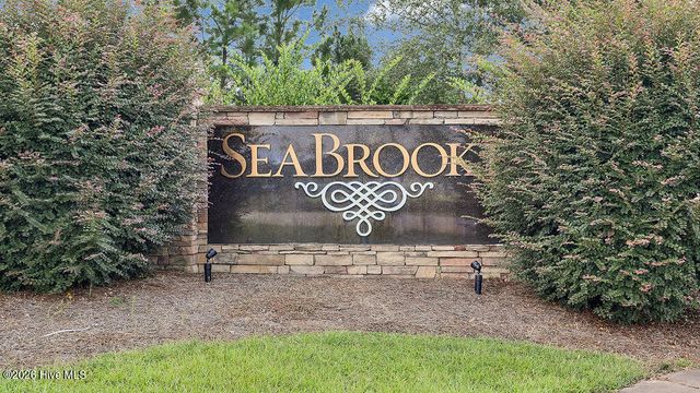 624 Avington Lane NE, Leland, NC 28451