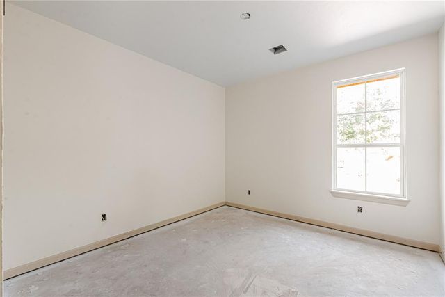 2136 N Everest Avenue, Oklahoma City, OK 73111