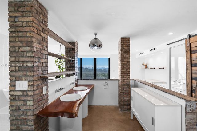 5701 Biscayne Blvd PH-9, Miami, FL 33137