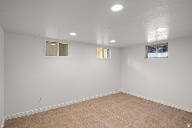 2274 E 900 S, Salt Lake City, UT 84108