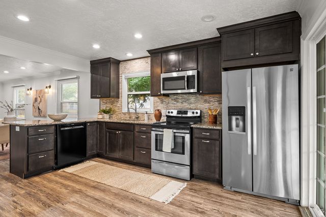 2274 E 900 S, Salt Lake City, UT 84108