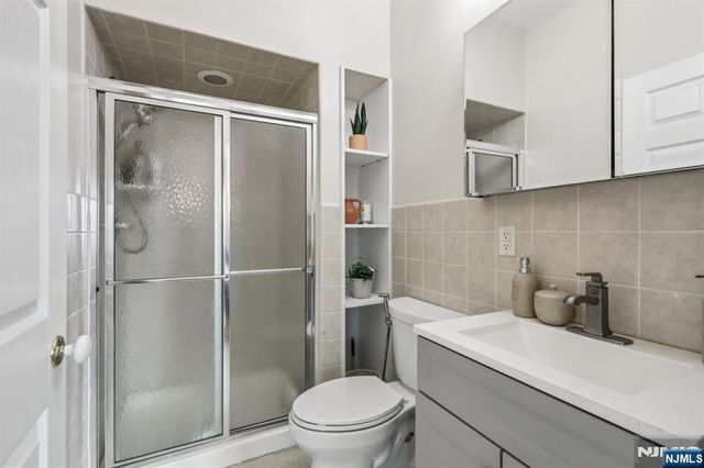 28 George Street, Saddle Brook, NJ 07663