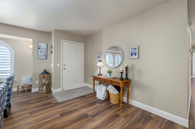 6873 Rodeo Drive, Sanger, CA 93657
