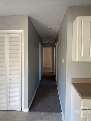 16 S Stillwood Court, Savannah, GA 31419