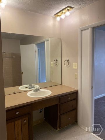 16 S Stillwood Court, Savannah, GA 31419