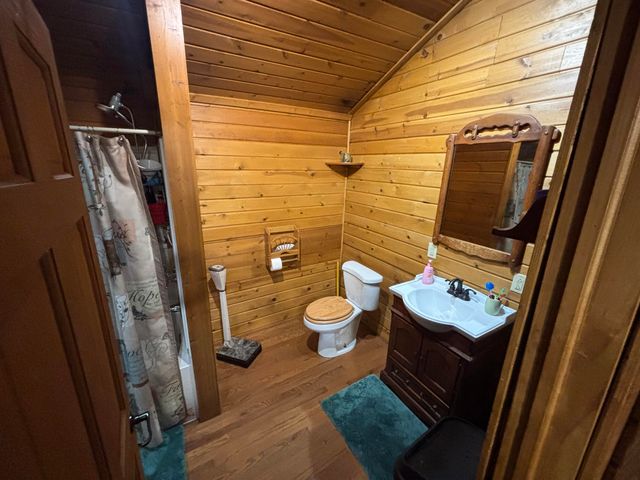 53663 Baseline Road, Columbia Twp, MI 49056