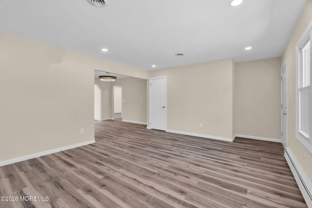 50 Oakfield Road, Toms River, NJ 08757
