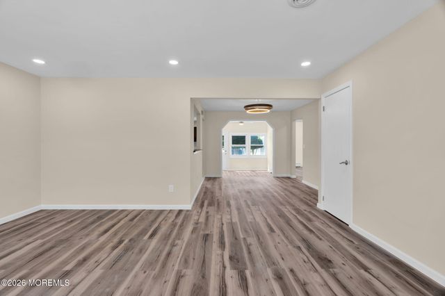 50 Oakfield Road, Toms River, NJ 08757