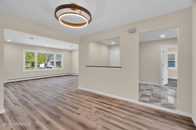 50 Oakfield Road, Toms River, NJ 08757