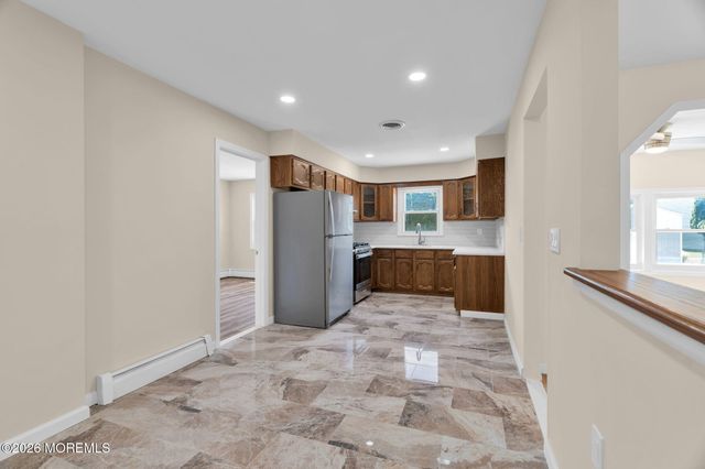 50 Oakfield Road, Toms River, NJ 08757