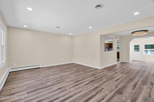 50 Oakfield Road, Toms River, NJ 08757
