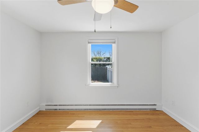 9 Tophill Circle, Cranston, RI 02920