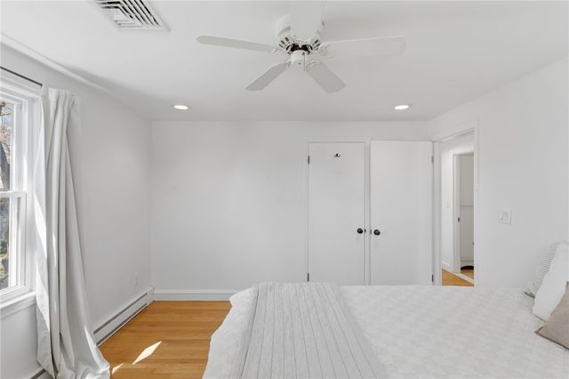 9 Tophill Circle, Cranston, RI 02920