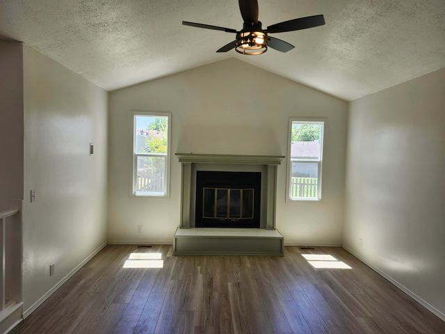 9039 E Skinner St, Wichita, KS 67207