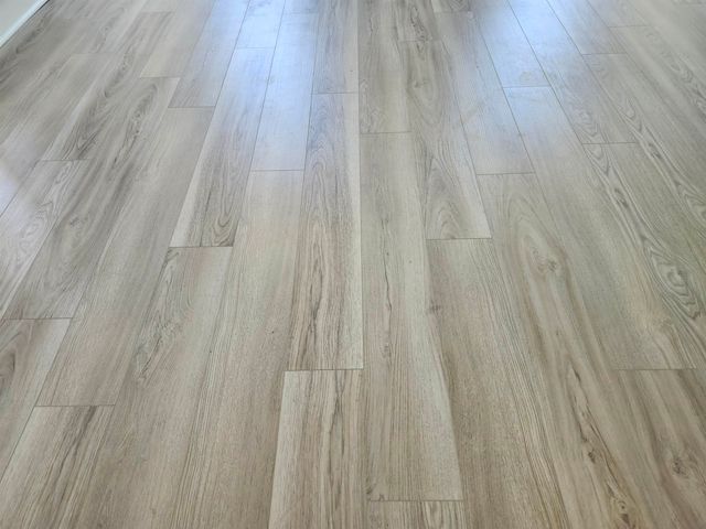 9039 E Skinner St, Wichita, KS 67207