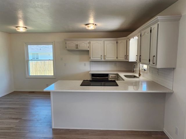 9039 E Skinner St, Wichita, KS 67207