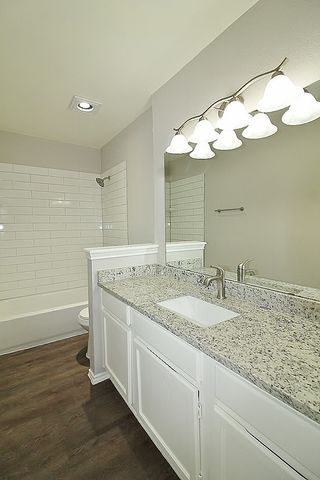 6620 S Creek Drive, Fort Worth, TX 76133