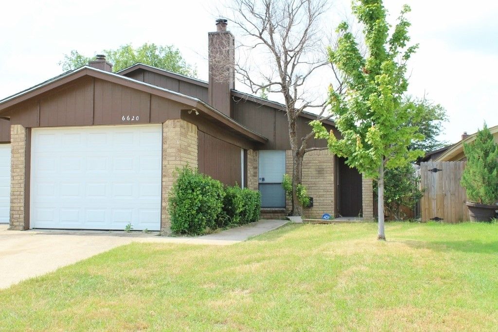 6620 S Creek Drive, Fort Worth, TX 76133
