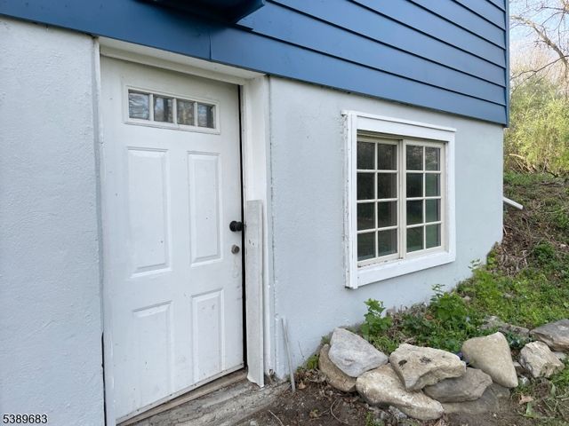 230 Main St, Andover Boro, NJ 07821