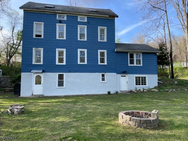 230 Main St, Andover Boro, NJ 07821