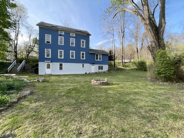 230 Main St, Andover Boro, NJ 07821