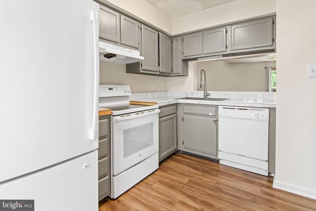 549 DAHLGREEN RD, Glen Burnie, MD 21061