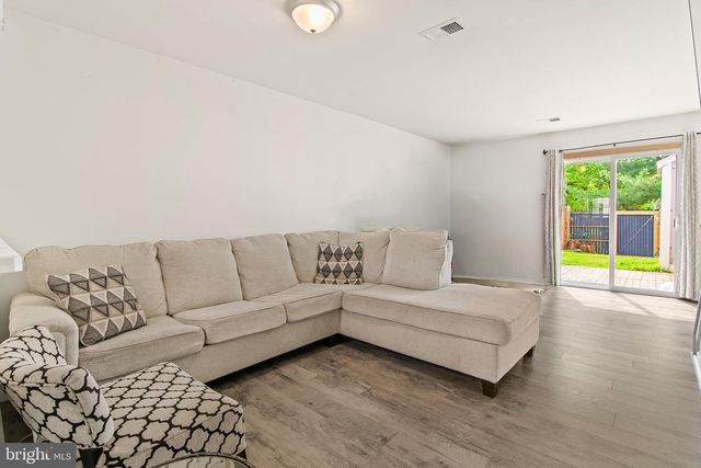 549 DAHLGREEN RD, Glen Burnie, MD 21061