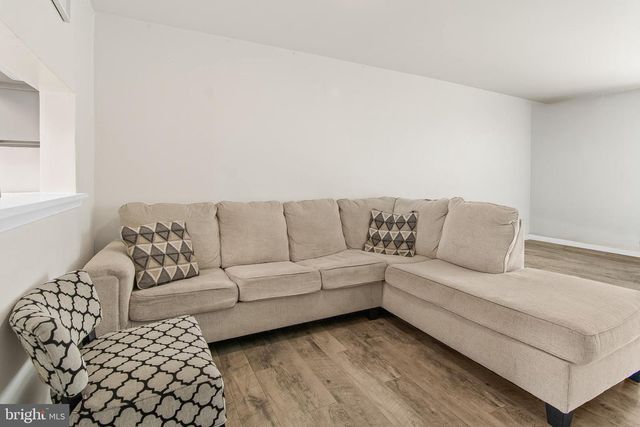 549 DAHLGREEN RD, Glen Burnie, MD 21061
