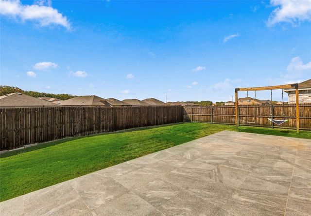 2220 Village Creek Lane, Denton, TX 76208