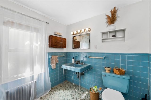 28 Magnolia Street 2, Arlington, MA 02474