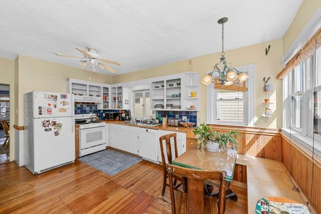28 Magnolia Street 2, Arlington, MA 02474