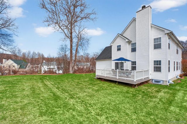 5 Sheldon Glen, Poughquag, NY 12570