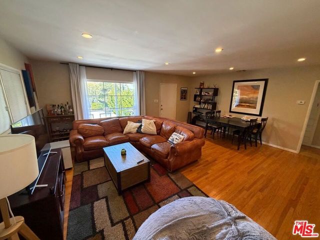 3283 Kelton Avenue, Los Angeles, CA 90034